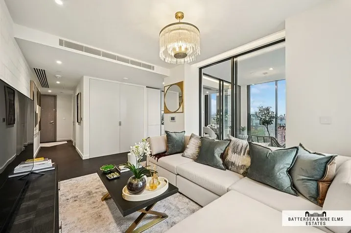 2 bed flat for sale, Damac Tower, Bondway, SW8