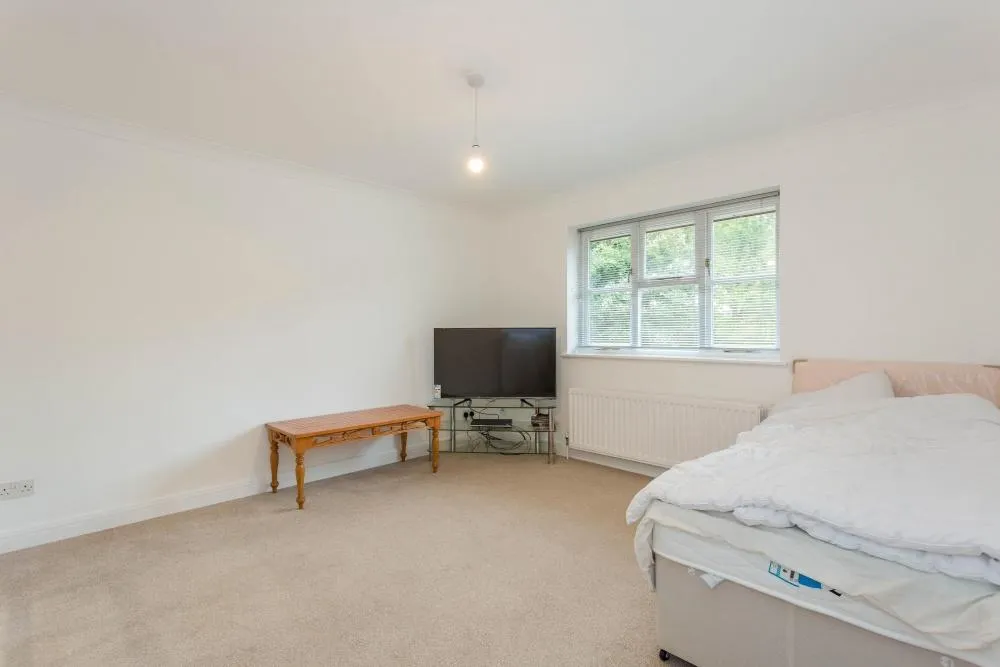 High Wycombe, Not specified, HP11 1HQ, photo 3