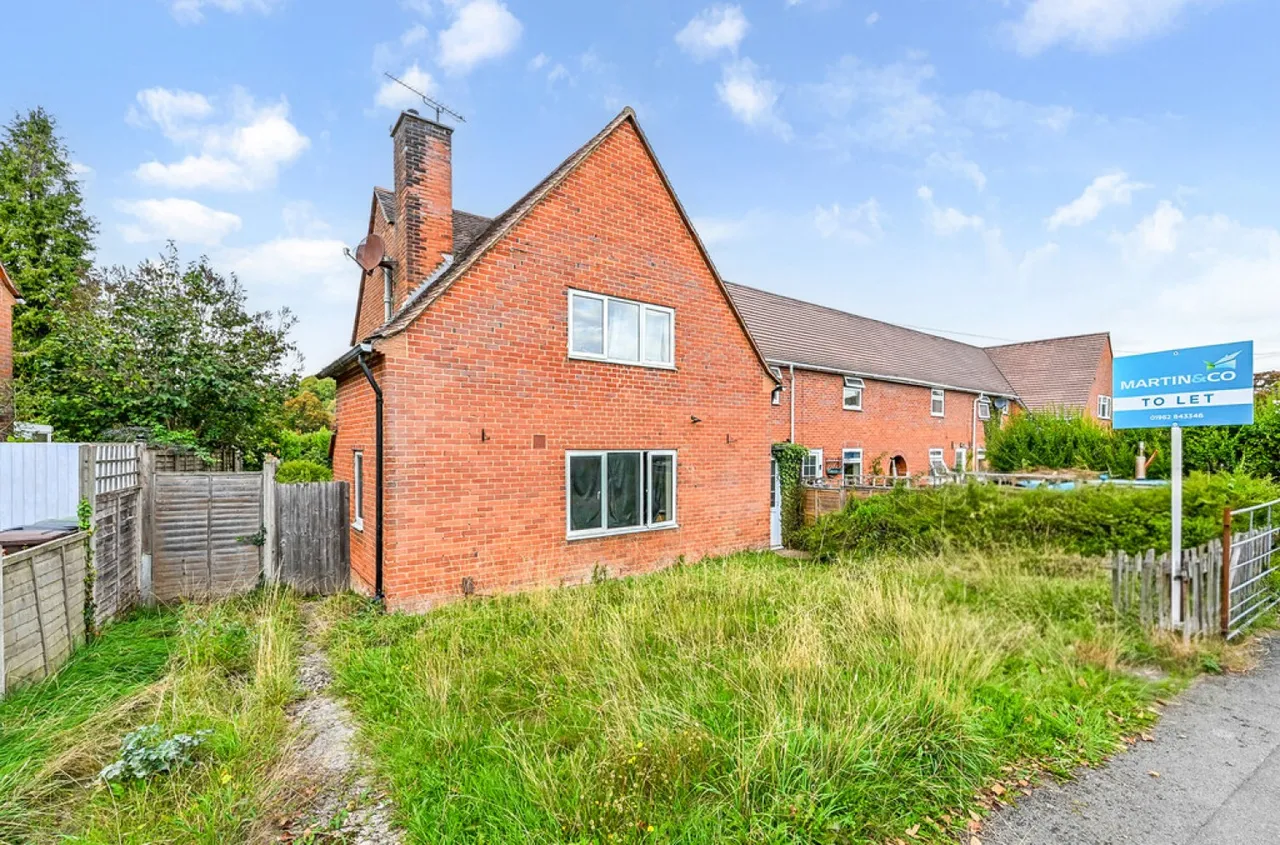 Stuart Crescent, Winchester, SO22, photo 6