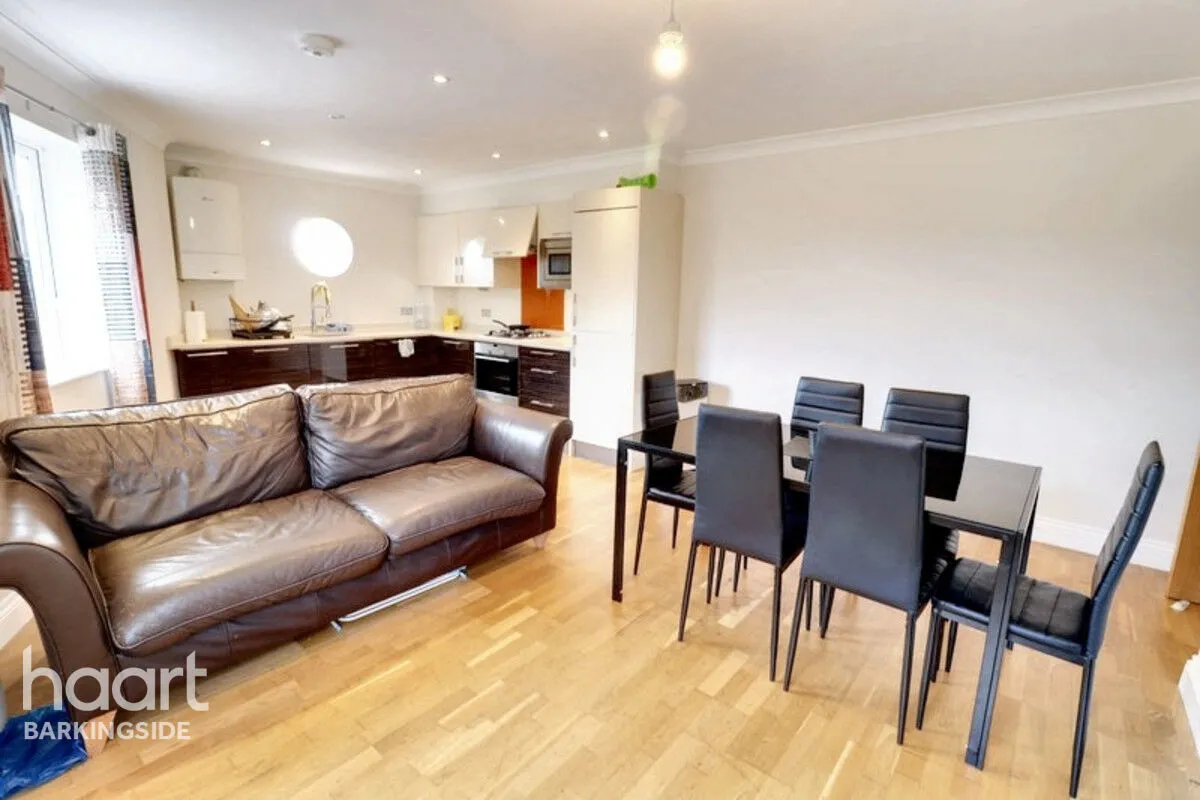 Cranbrook Road, Gants Hill, IG2, photo 8