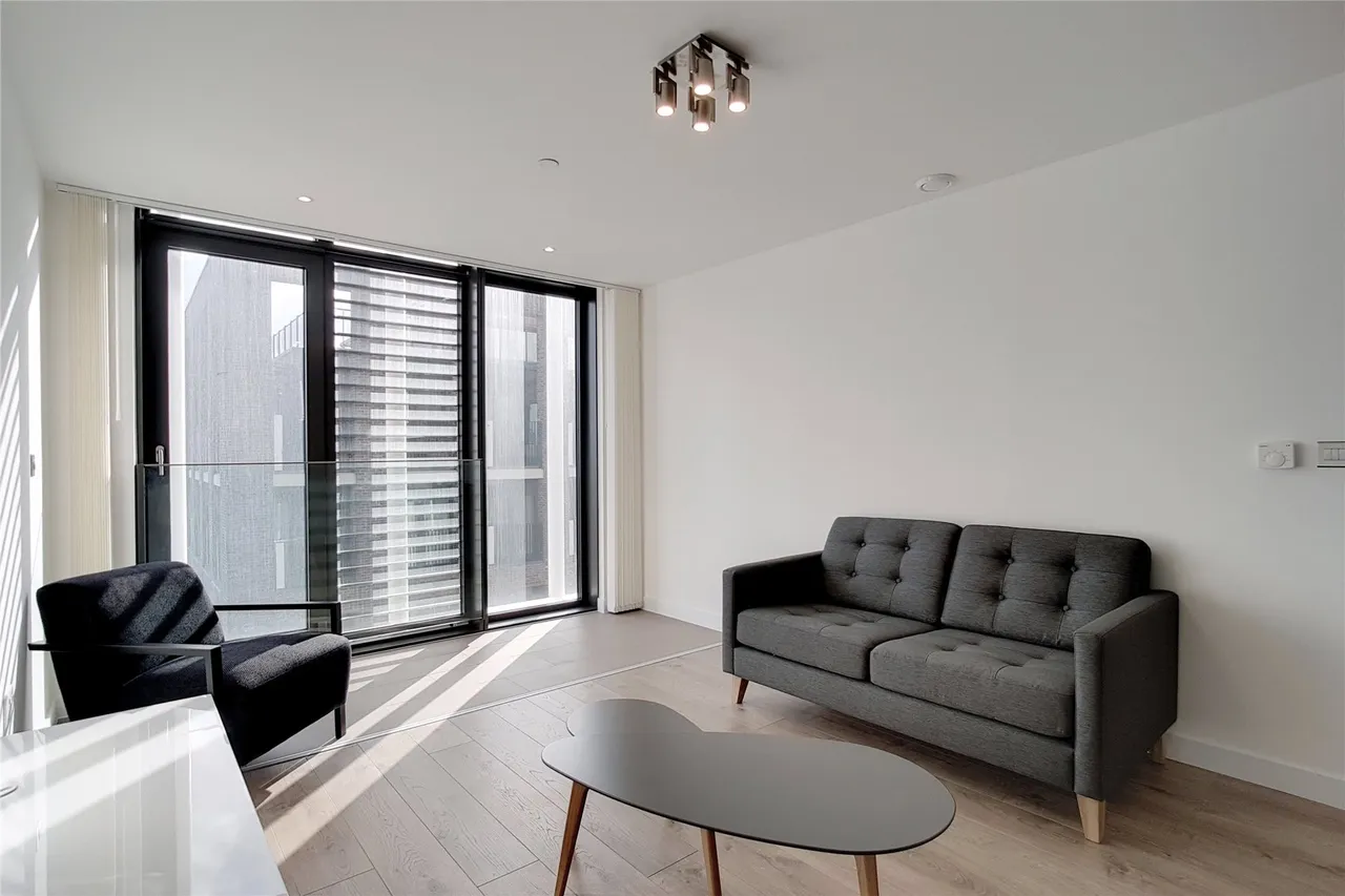 1 bed flat for sale, Great Eastern Road, London, E15