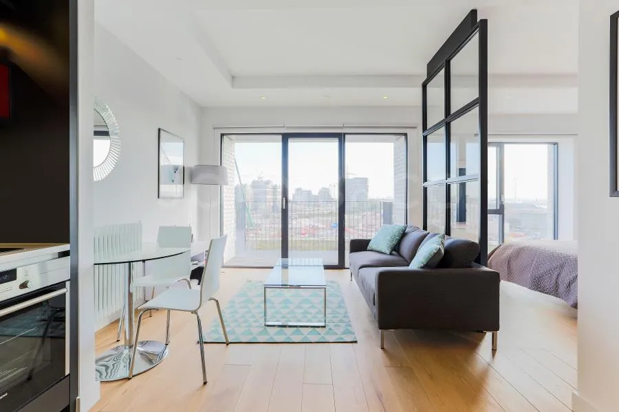 Globe House, London City Island, E14, photo 5