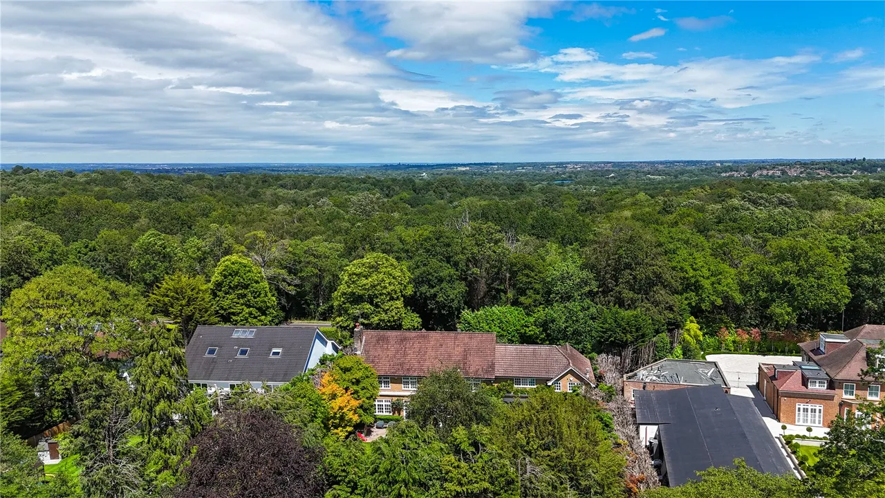Priory Drive, Stanmore, HA7 3HN, photo 10