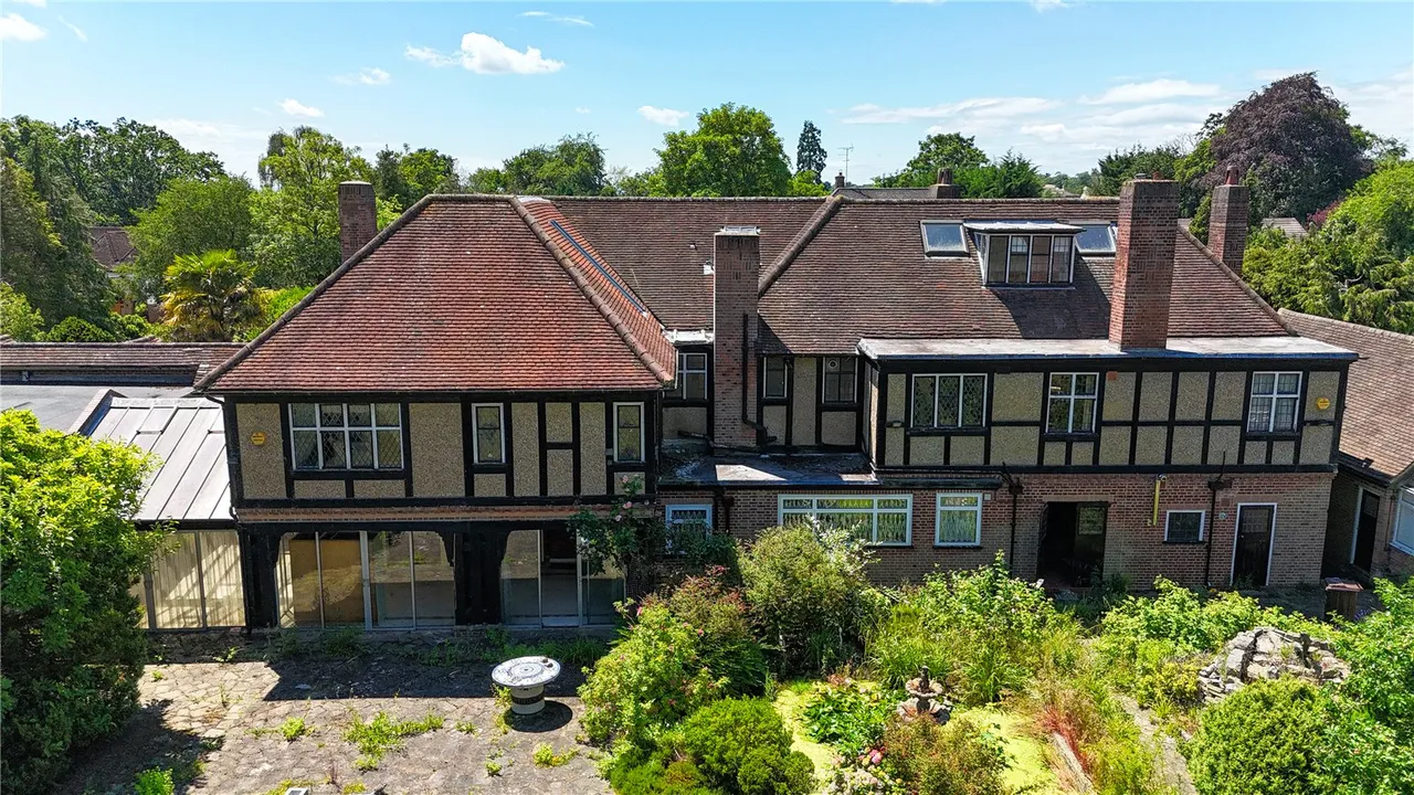 Priory Drive, Stanmore, HA7 3HN, photo 6