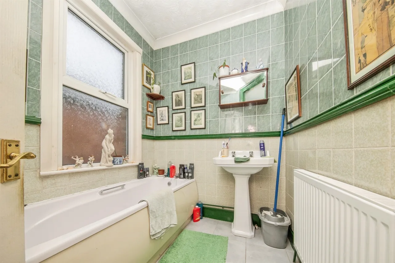 St. Osyth Road, Clacton-On-Sea, CO15, photo 10