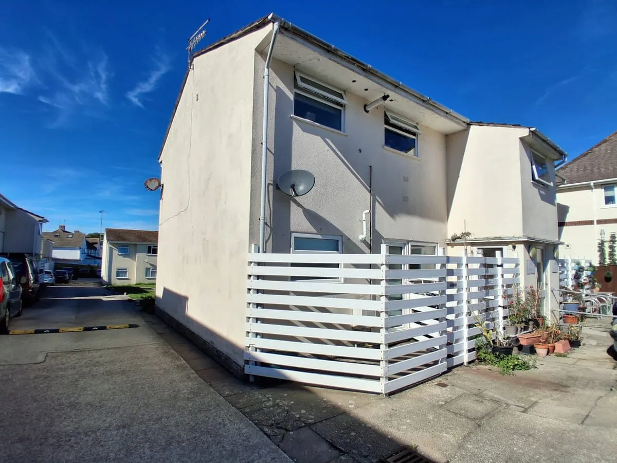 1 bed flat to rent, Findlay Place, Swanage, BH19
