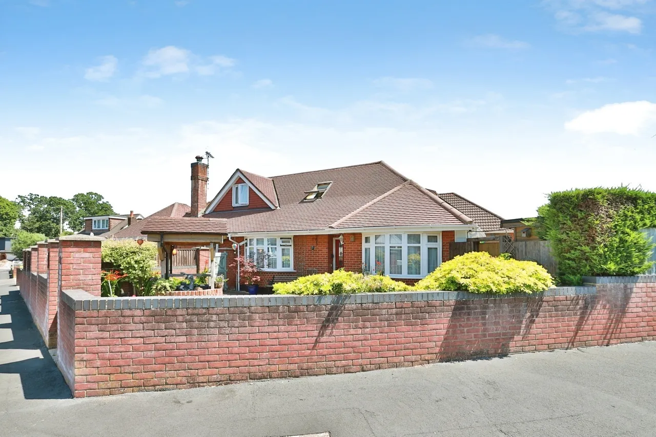 4 bed house for sale, Strathmore Road, Muscliff, BH9