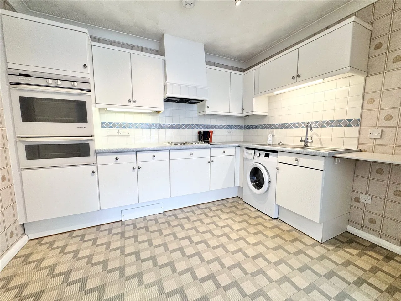 Poole Road, Bournemouth, Dorset, BH2, photo 9