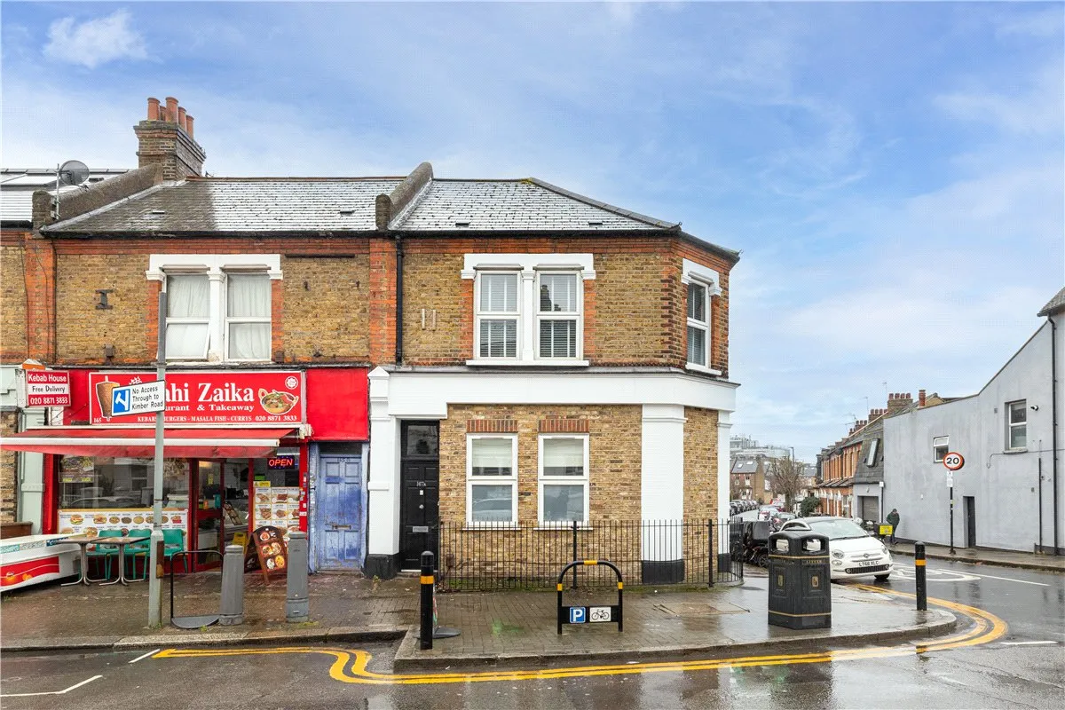Merton Road, London, SW18, photo 12