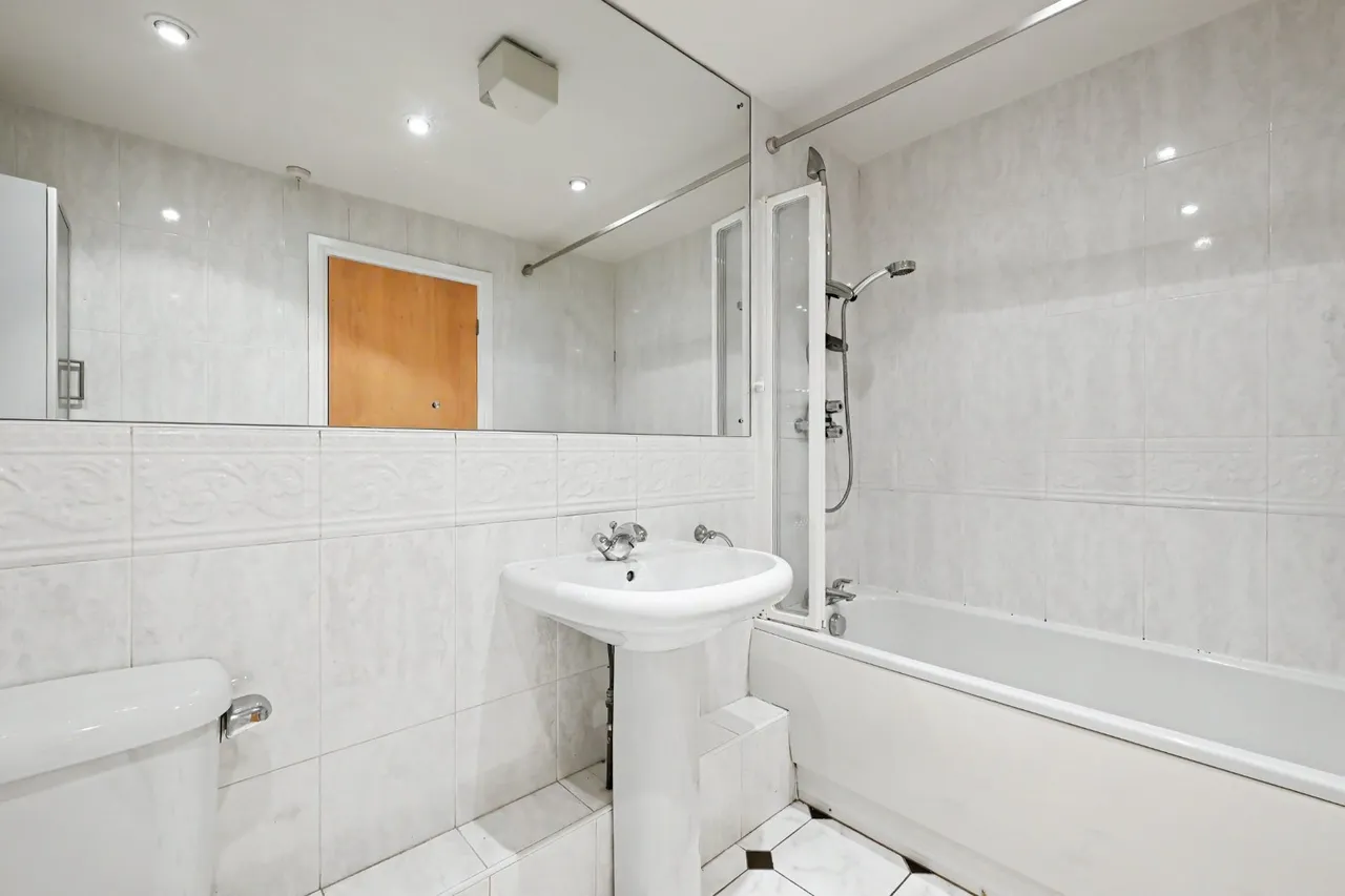 Mayfair House, Piccadilly Plaza, YO1, photo 9