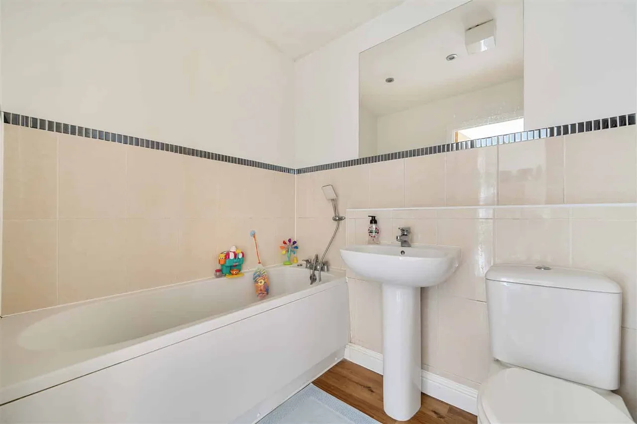 Wherry Close, Margate, Kent, CT9 4BP, photo 14
