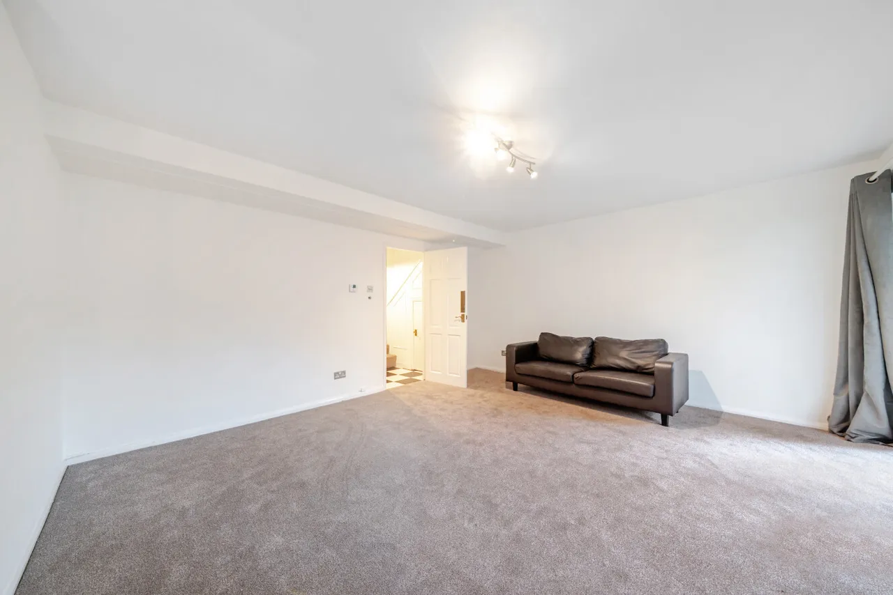 3 bed flat to rent, Blackheath Grove, Blackheath, SE3