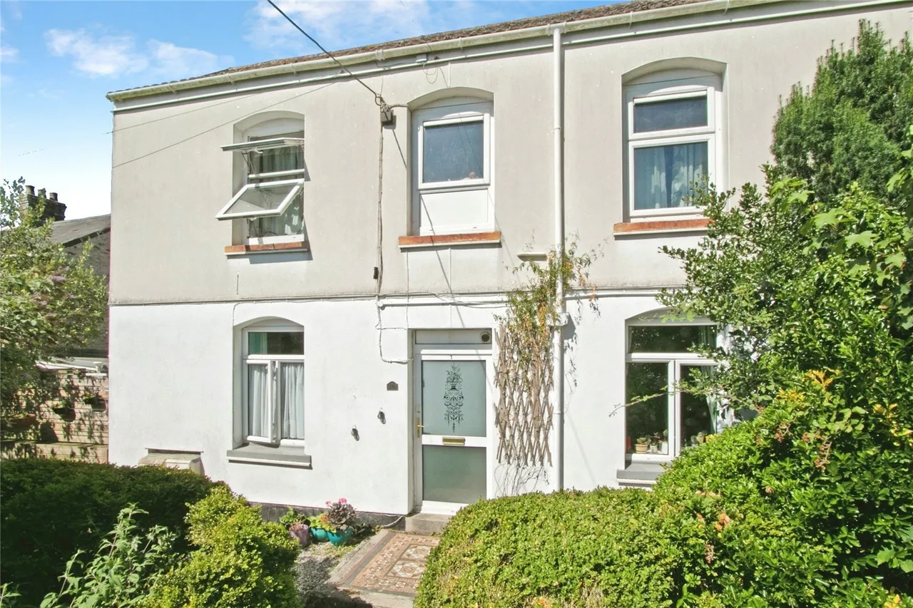 1 bed flat for sale, Grampound Road, Truro, TR2
