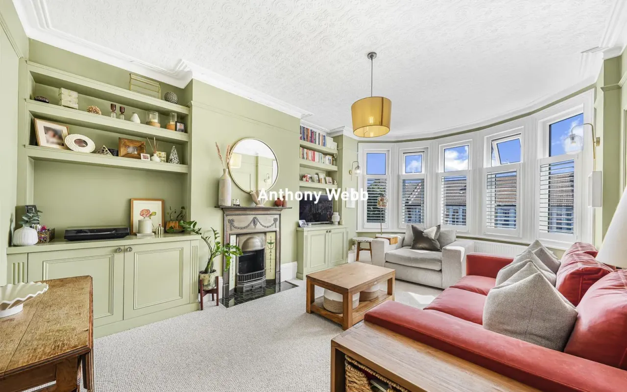 2 bed property for sale — Cranley Gardens, Palmers Green, N13