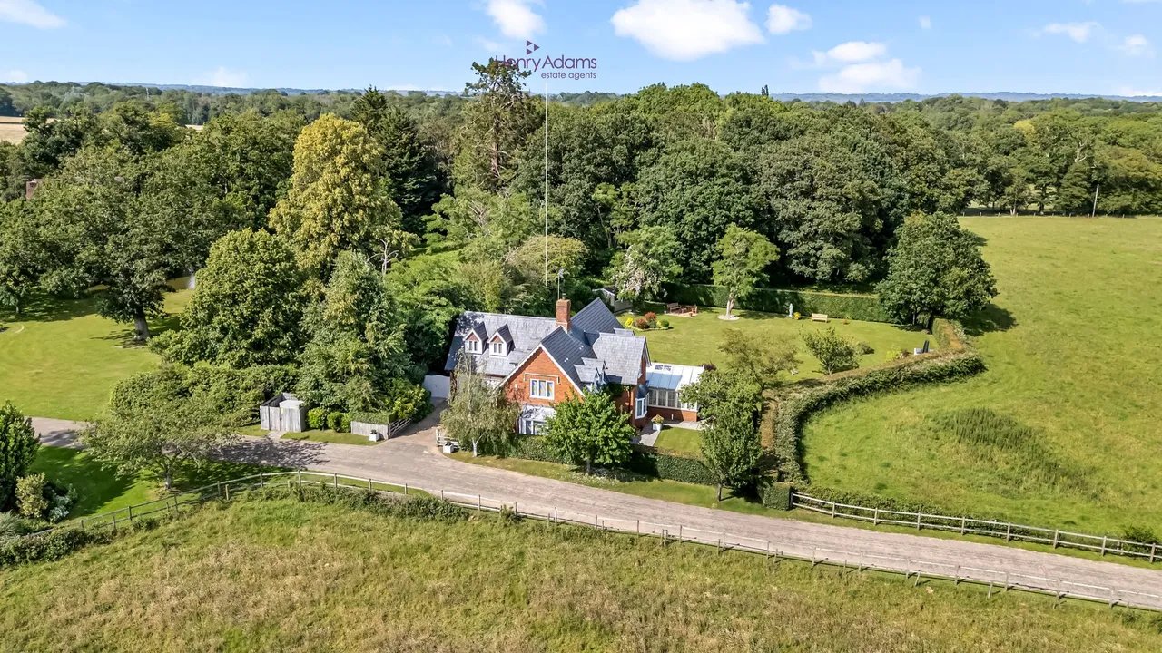 Brighton Road, Shermanbury, RH13, photo 31