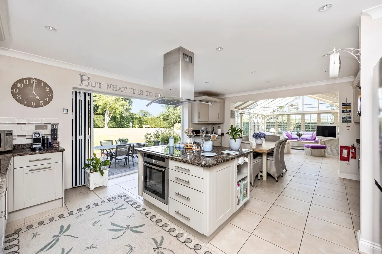 Brighton Road, Shermanbury, RH13, photo 2