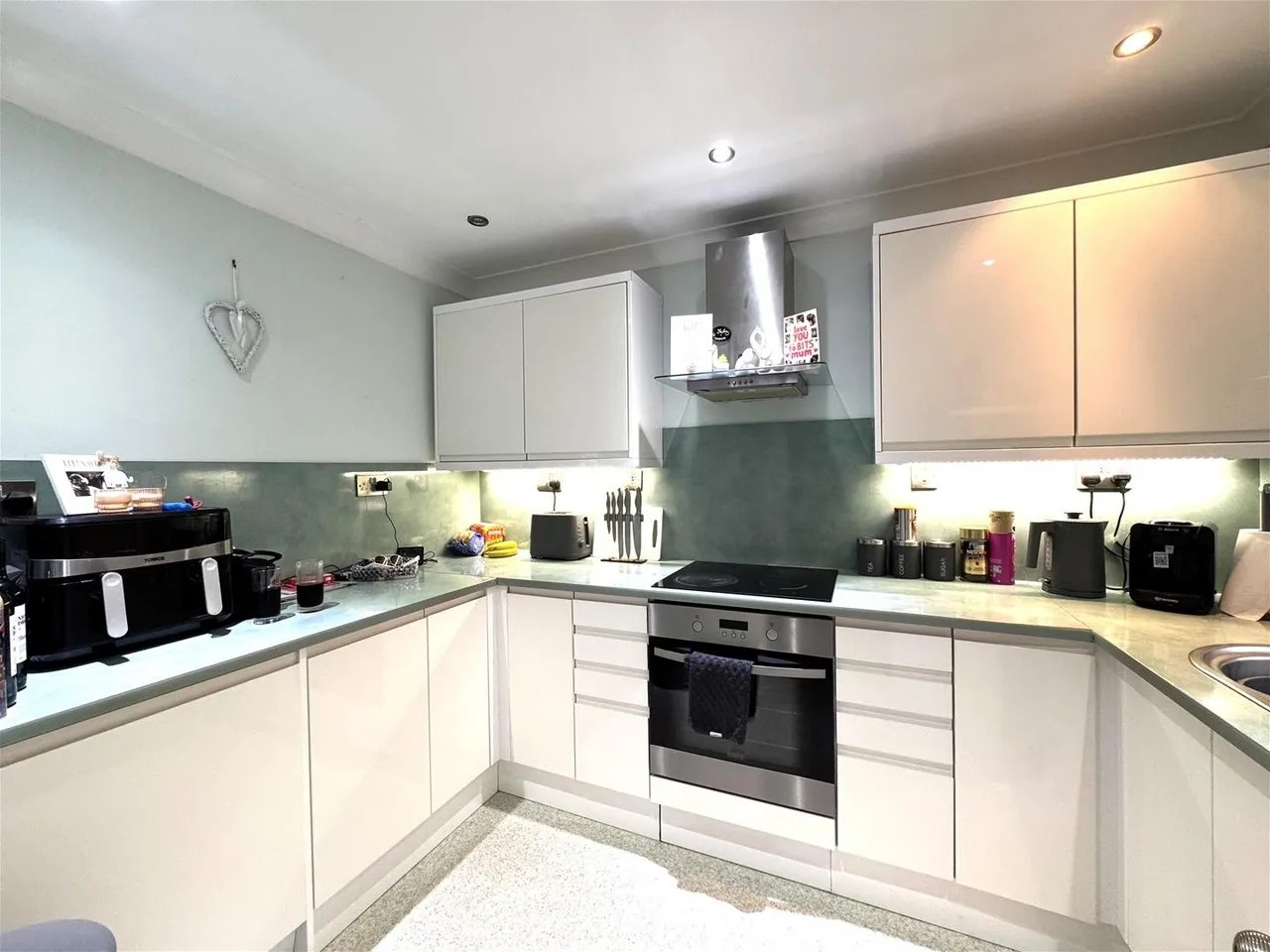 Adisham Green, Kemsley, Sittingbourne ME10 2RQ, photo 2