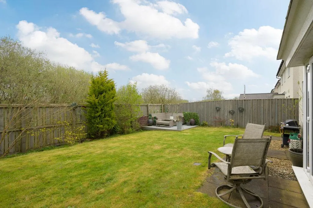 Kingsbarns Gardens, Cumbernauld, G68 0FX, photo 33