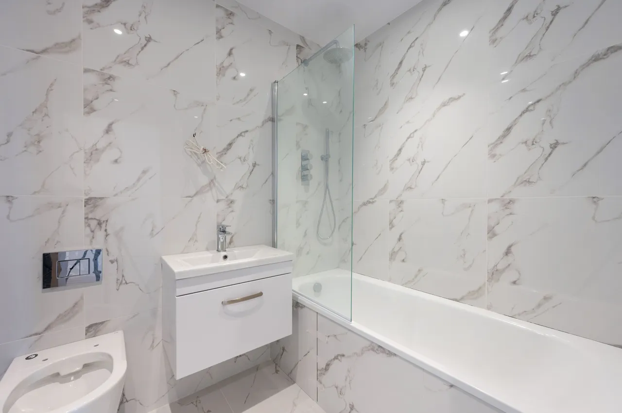 Flat 7, Landsmore House, 3 More Close, Purley, photo 6