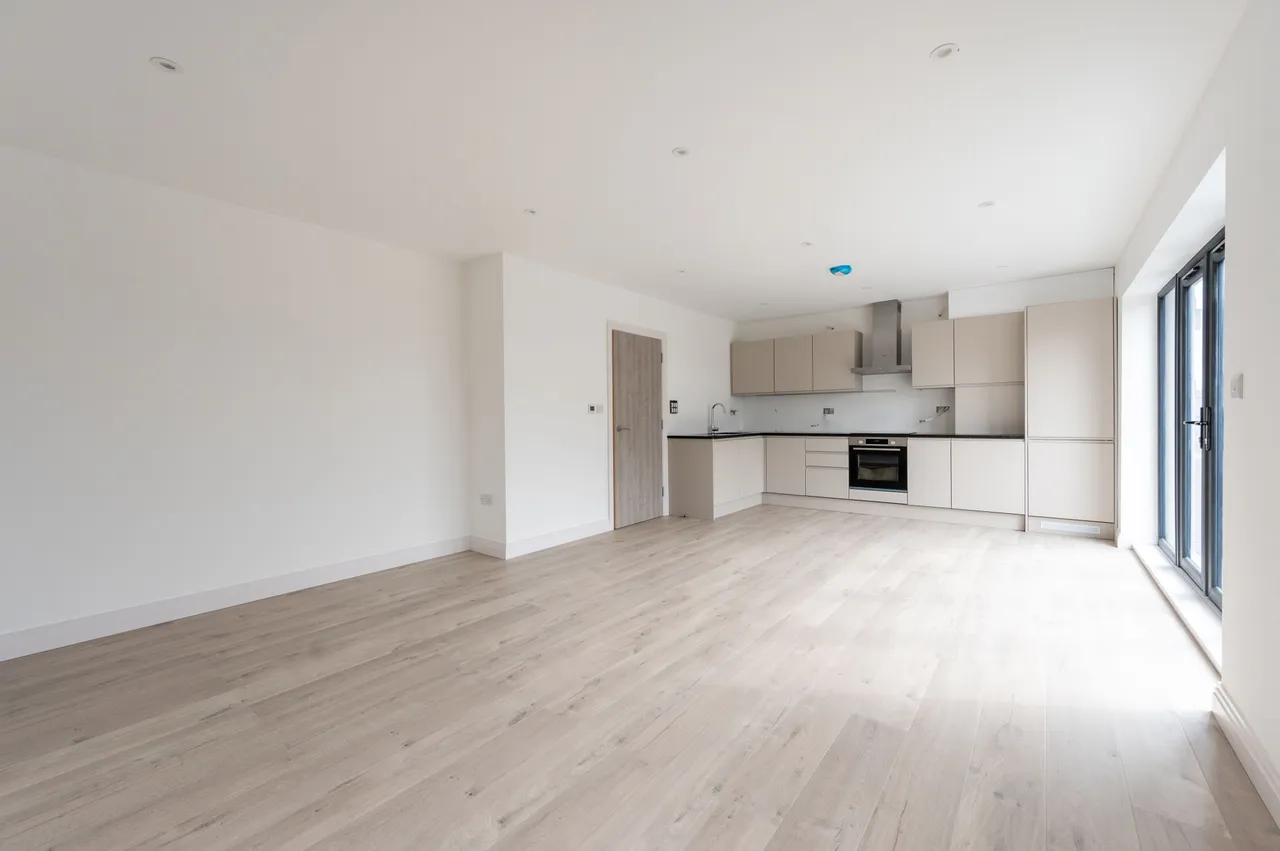 Flat 7, Landsmore House, 3 More Close, Purley, photo 12