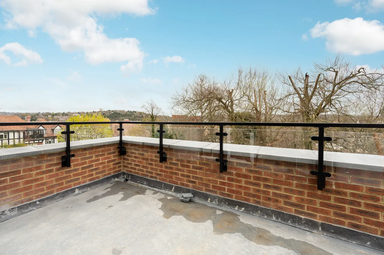 Flat 7, Landsmore House, 3 More Close, Purley, photo 5