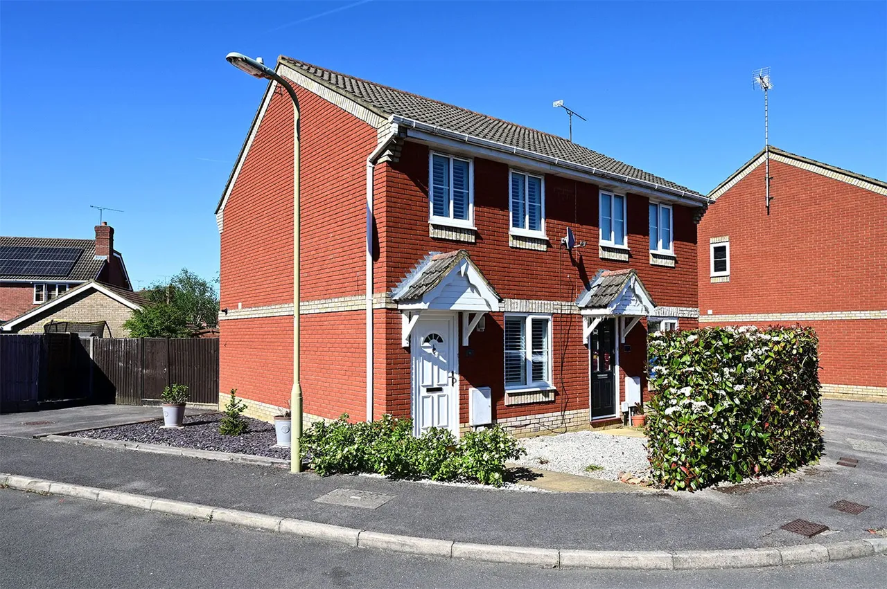 Whitby Close, Farnborough, Hampshire, GU14 6TR, photo 14
