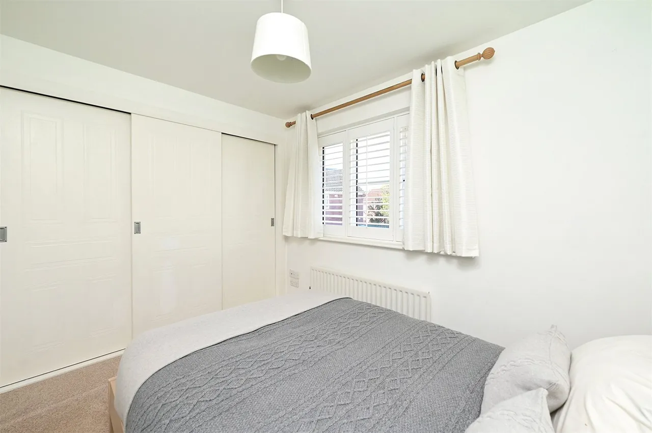 Whitby Close, Farnborough, Hampshire, GU14 6TR, photo 11