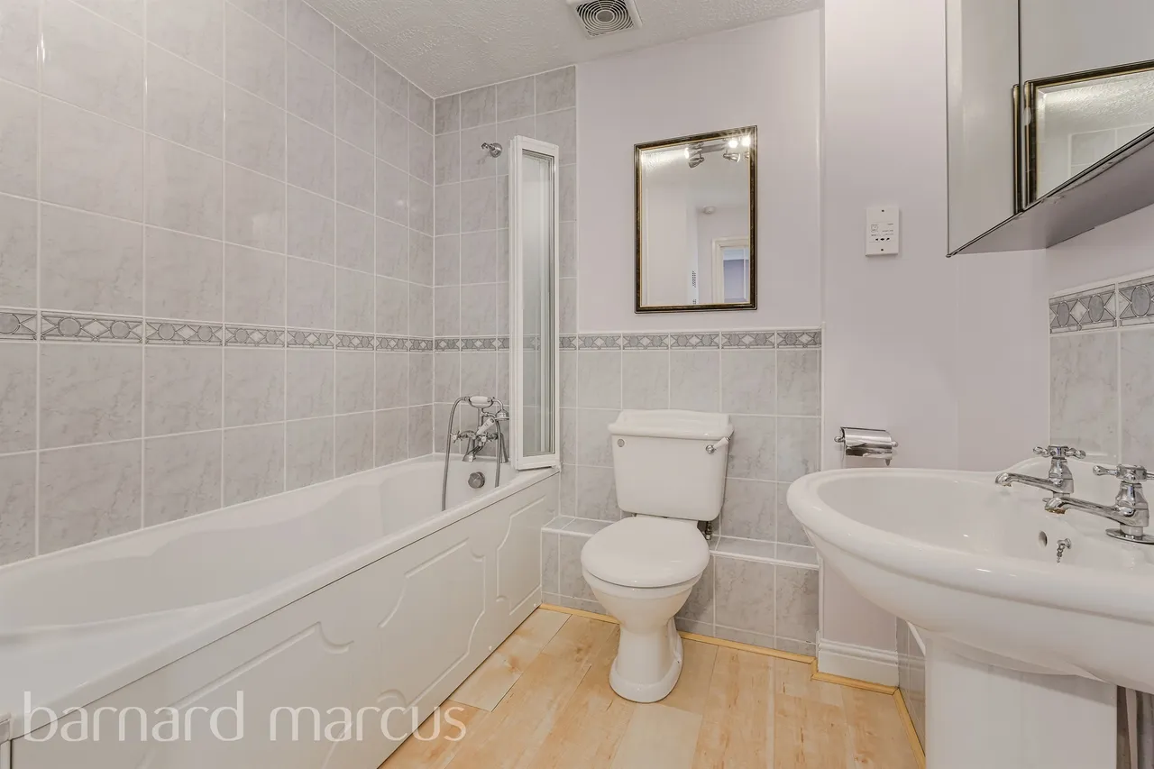 Albury Road, Merstham, RH1, photo 11