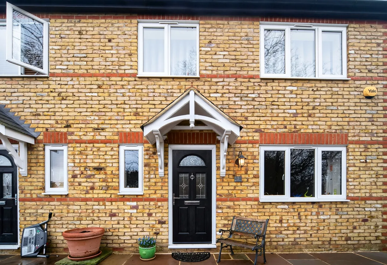 Eastbrook Road, Waltham Abbey, EN9, photo 2