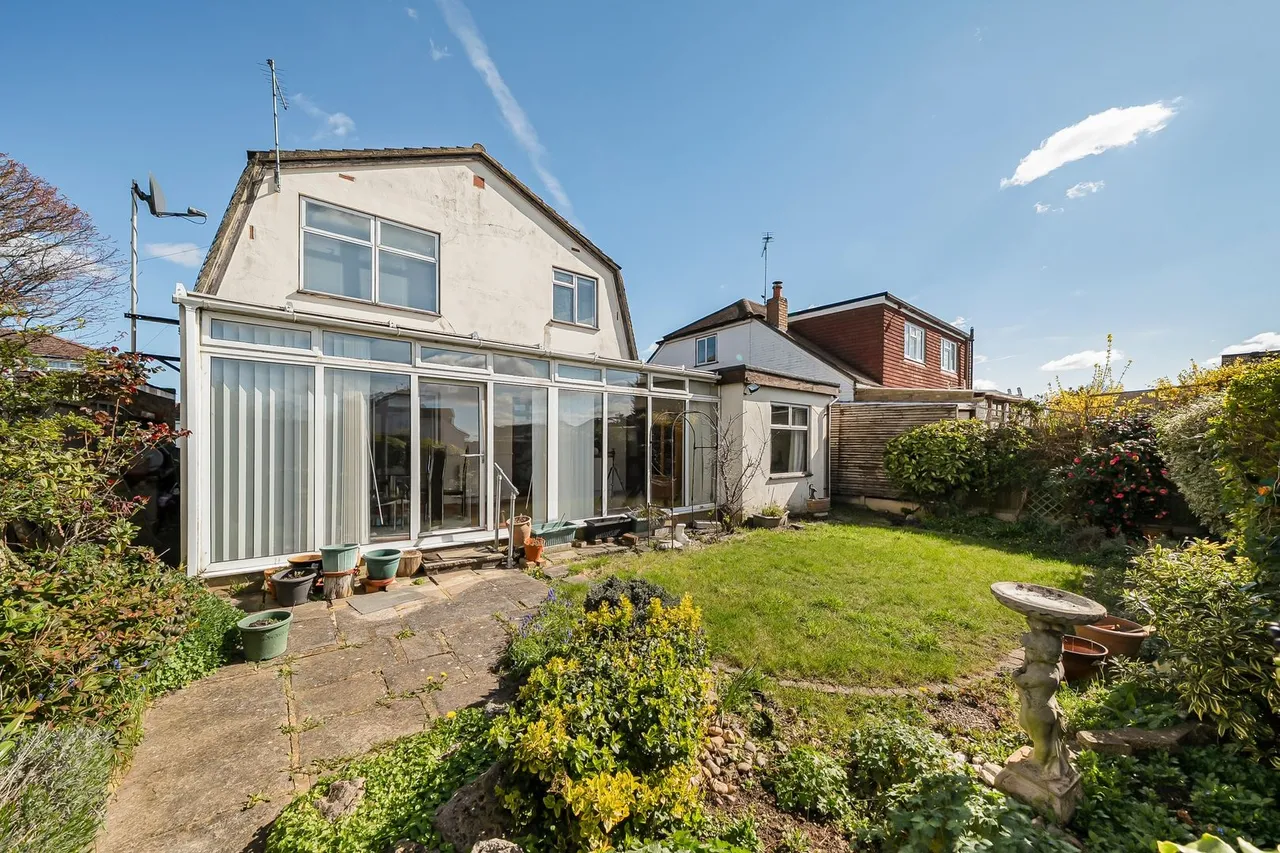 Cambridge Road, Ashford, TW15, photo 24