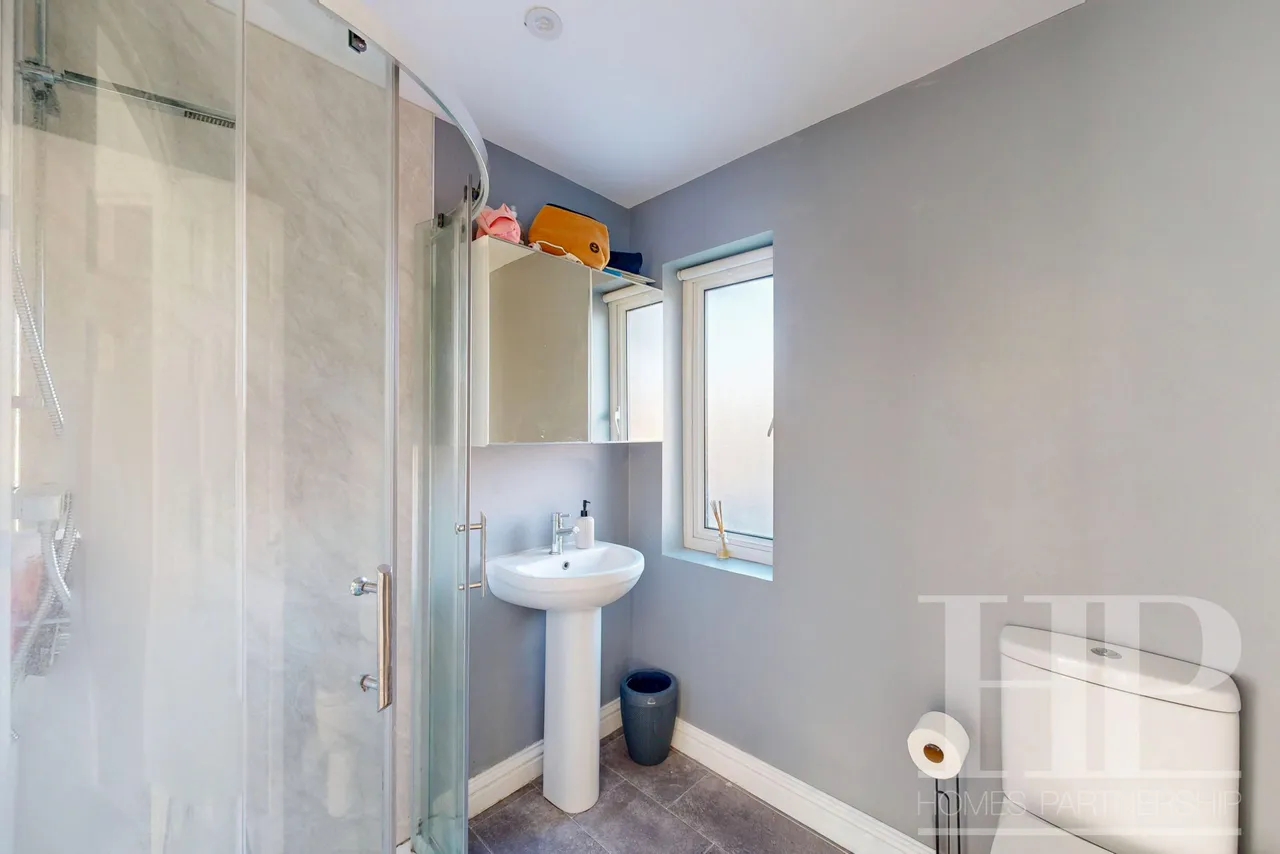 Crawley Road, Horsham, RH12, photo 10