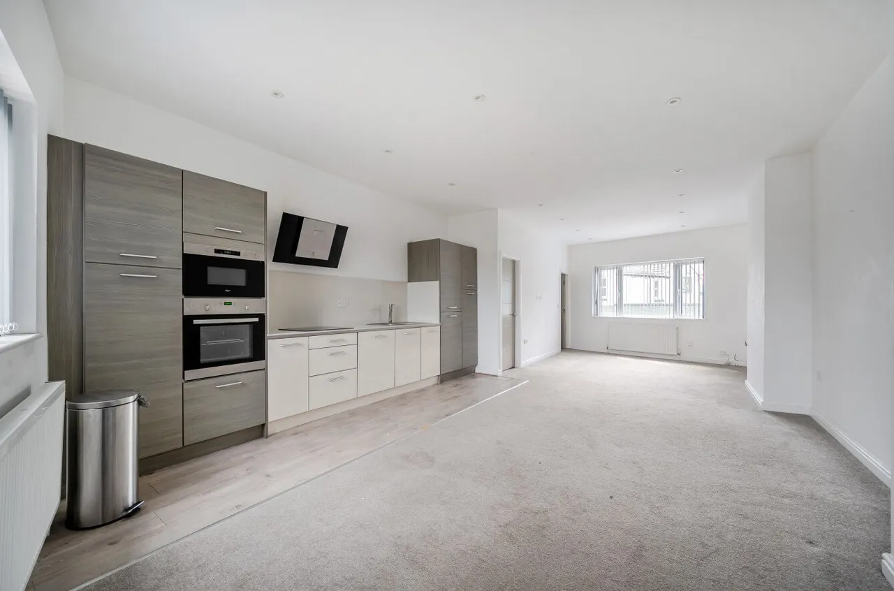 Main Street, Shadwell, LS17, photo 2