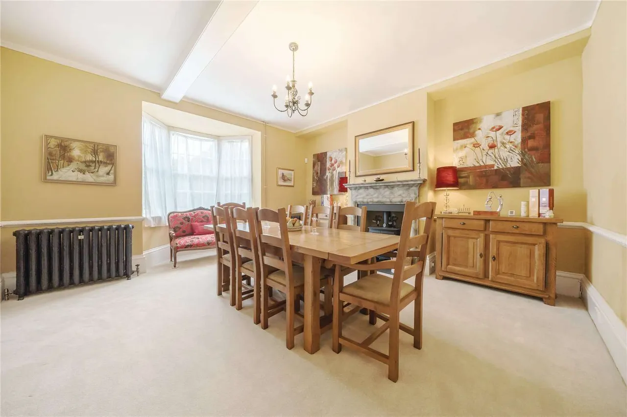 Manthorpe Road, Grantham, Lincolnshire, NG31 8DA, photo 5