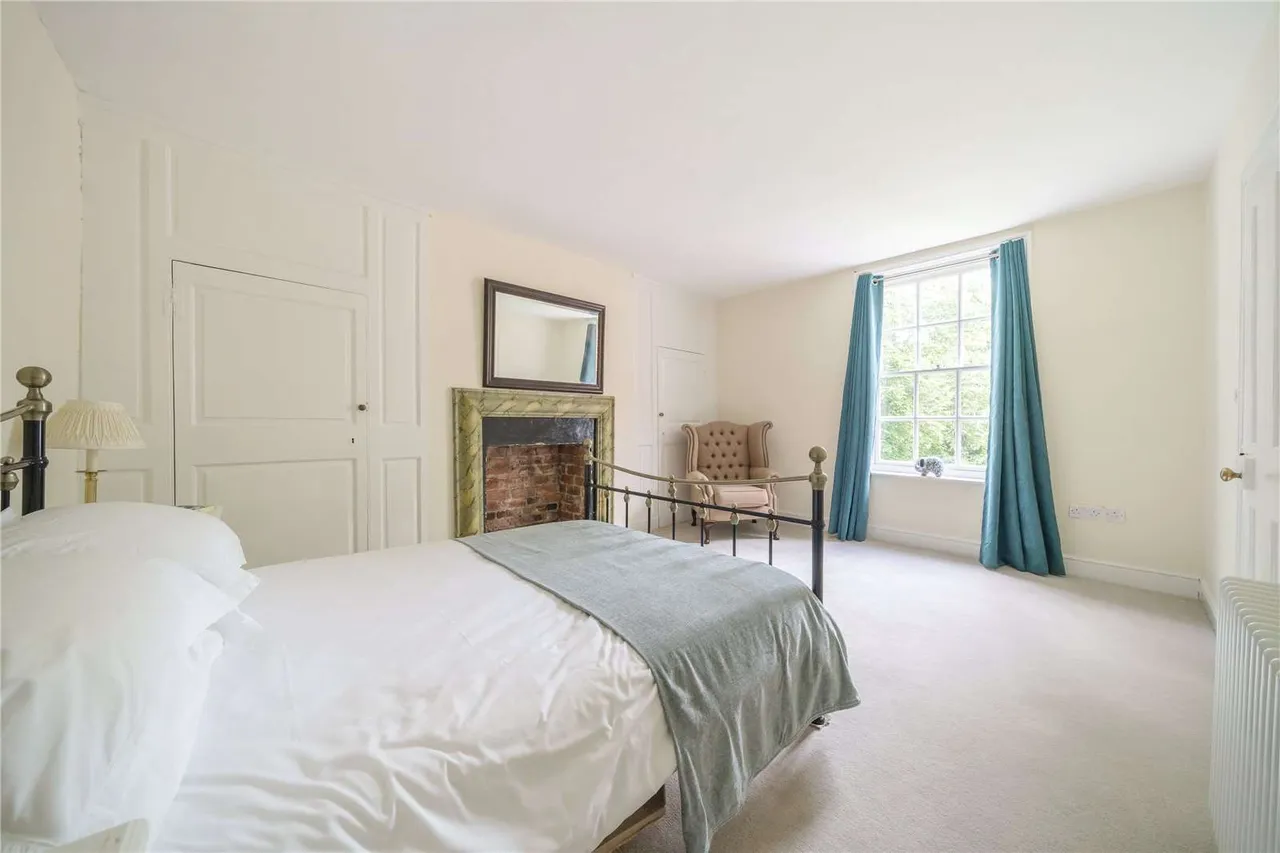 Manthorpe Road, Grantham, Lincolnshire, NG31 8DA, photo 11