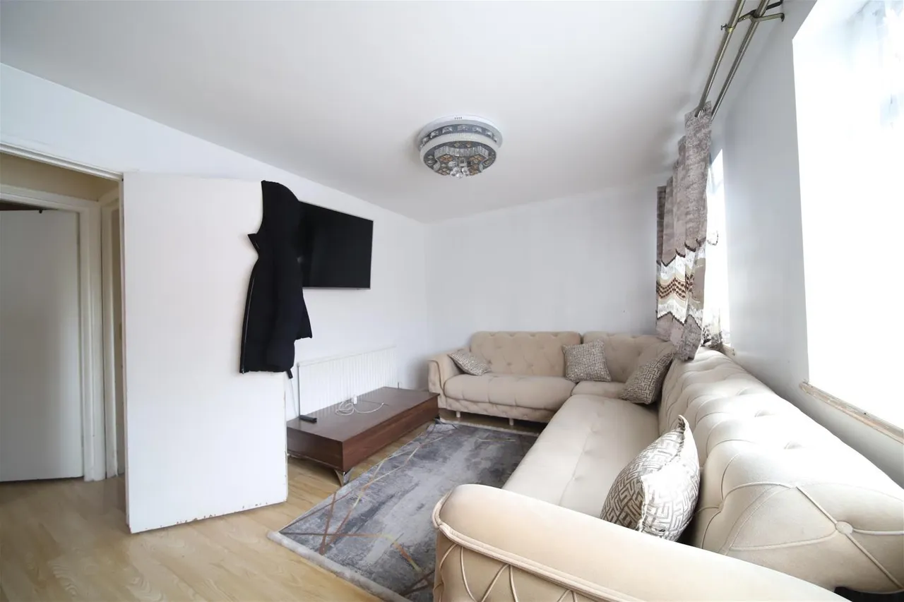 Ordnance Road, Enfield, Middlesex EN3 6HE, photo 4