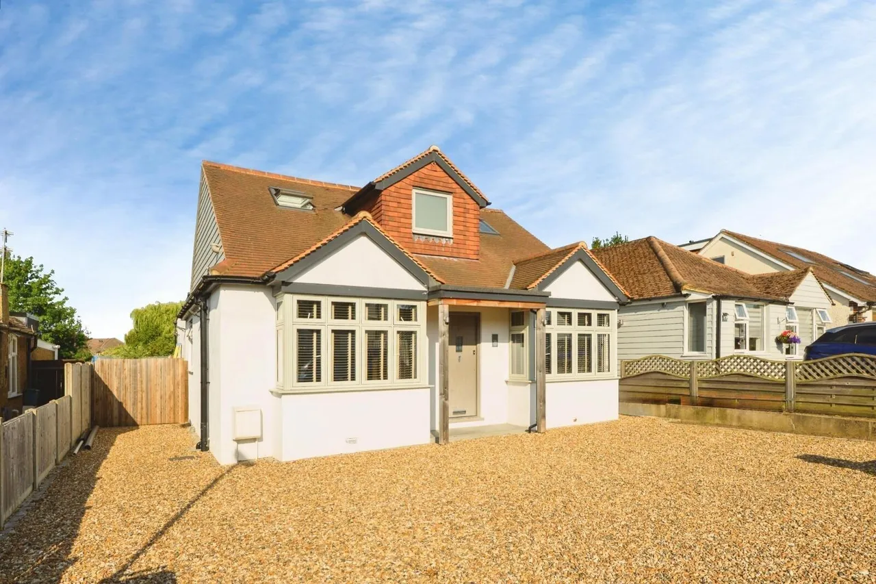 Orchard Close, Fetcham, KT22, photo 12