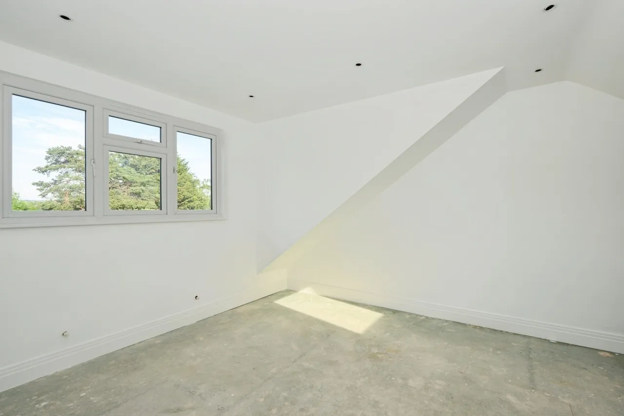 Orchard Close, Fetcham, KT22, photo 18