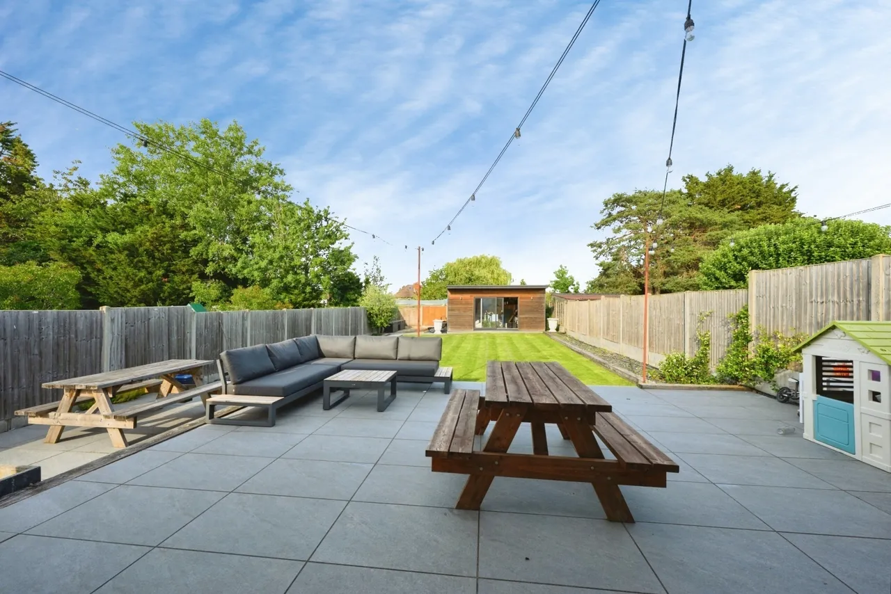 Orchard Close, Fetcham, KT22, photo 6