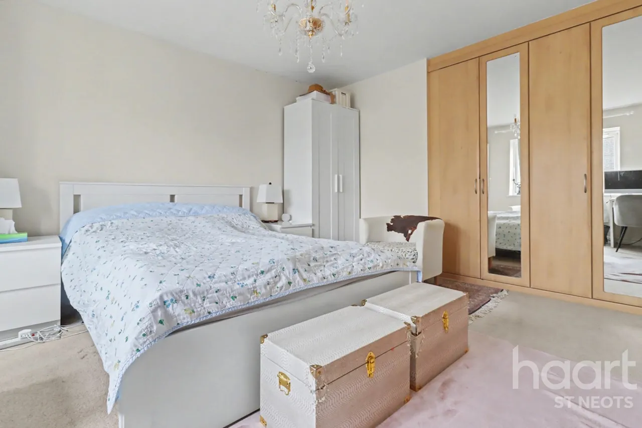 Lannesbury Crescent, St Neots, PE19, photo 17