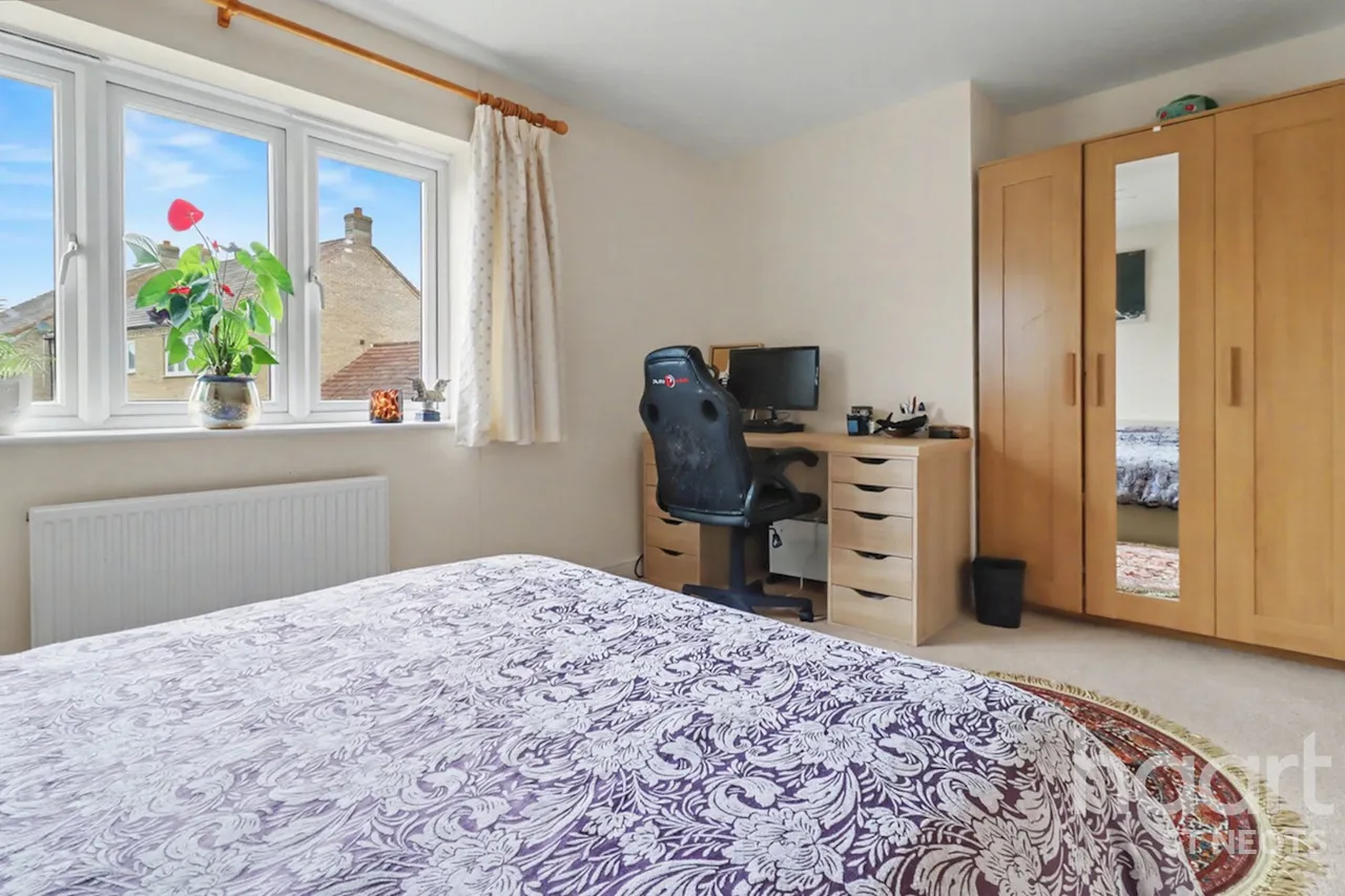 Lannesbury Crescent, St Neots, PE19, photo 20