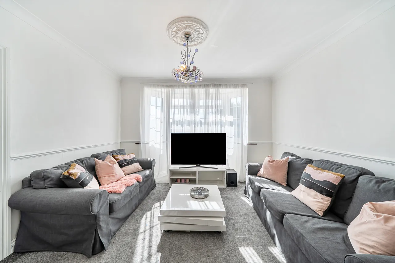 Honeycroft Hill, Uxbridge, UB10, photo 5