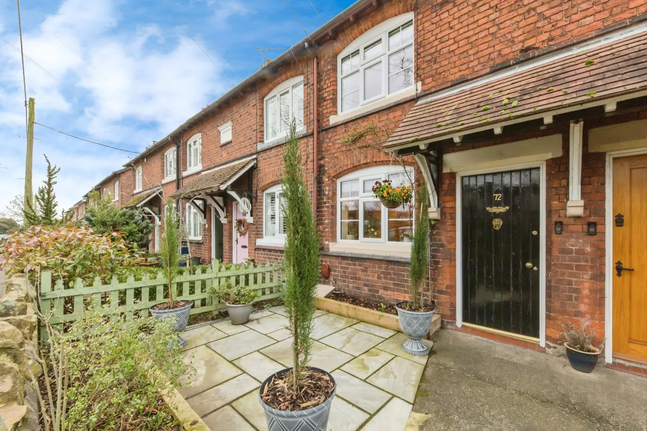 2 bed house for sale, Hassall Road, Sandbach, CW11
