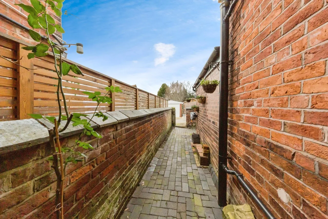 Hassall Road, Sandbach, CW11, photo 18