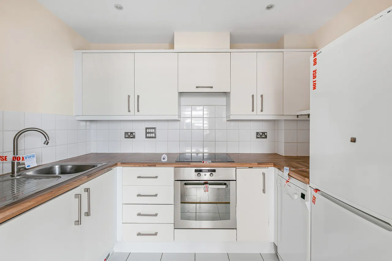 Wooldridge Close, Feltham, TW14, photo 4