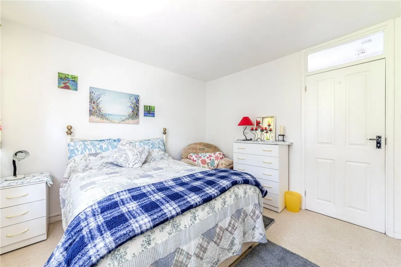Old Orchard, Byfleet, West Byfleet, S..., photo 9