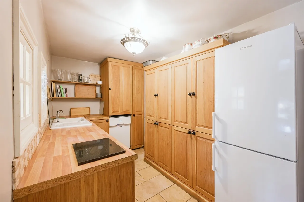 Leigh Lane, Leigh, ST10, photo 6
