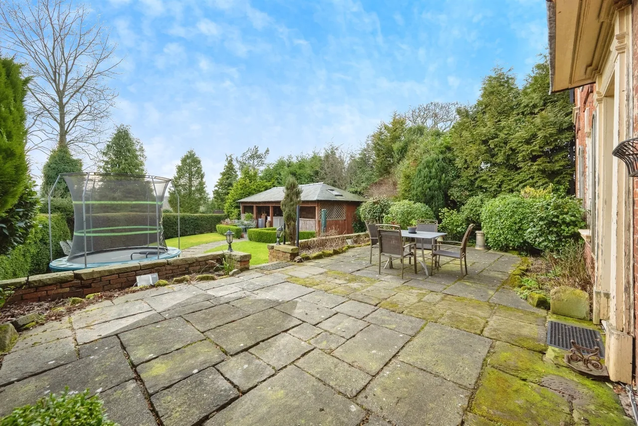 Leigh Lane, Leigh, ST10, photo 20