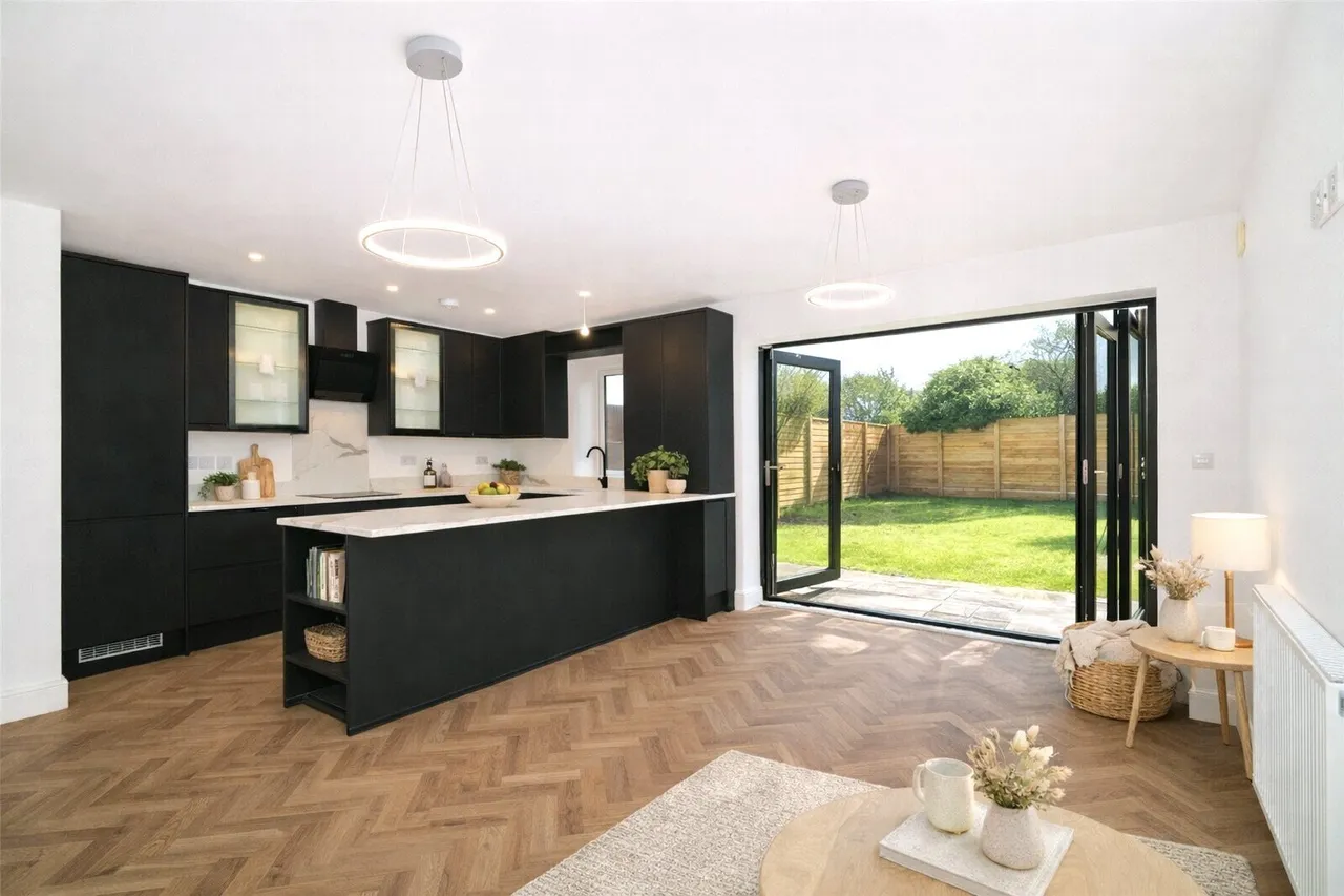 Albion Hall Place, Farnworth / Kearsley, BL4, photo 5