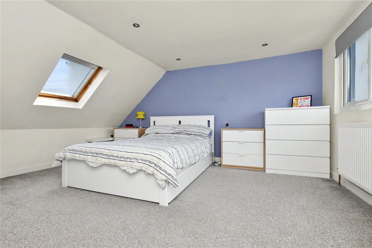Old Oak Drive, Leeds, LS16, photo 5