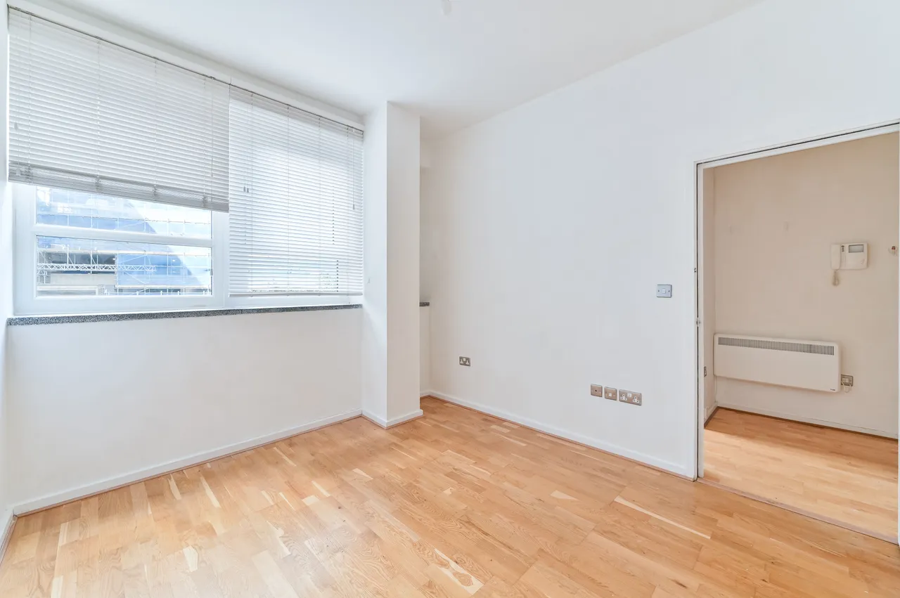 211 The Vista Building, 30 Calderwood Street, London, photo 11